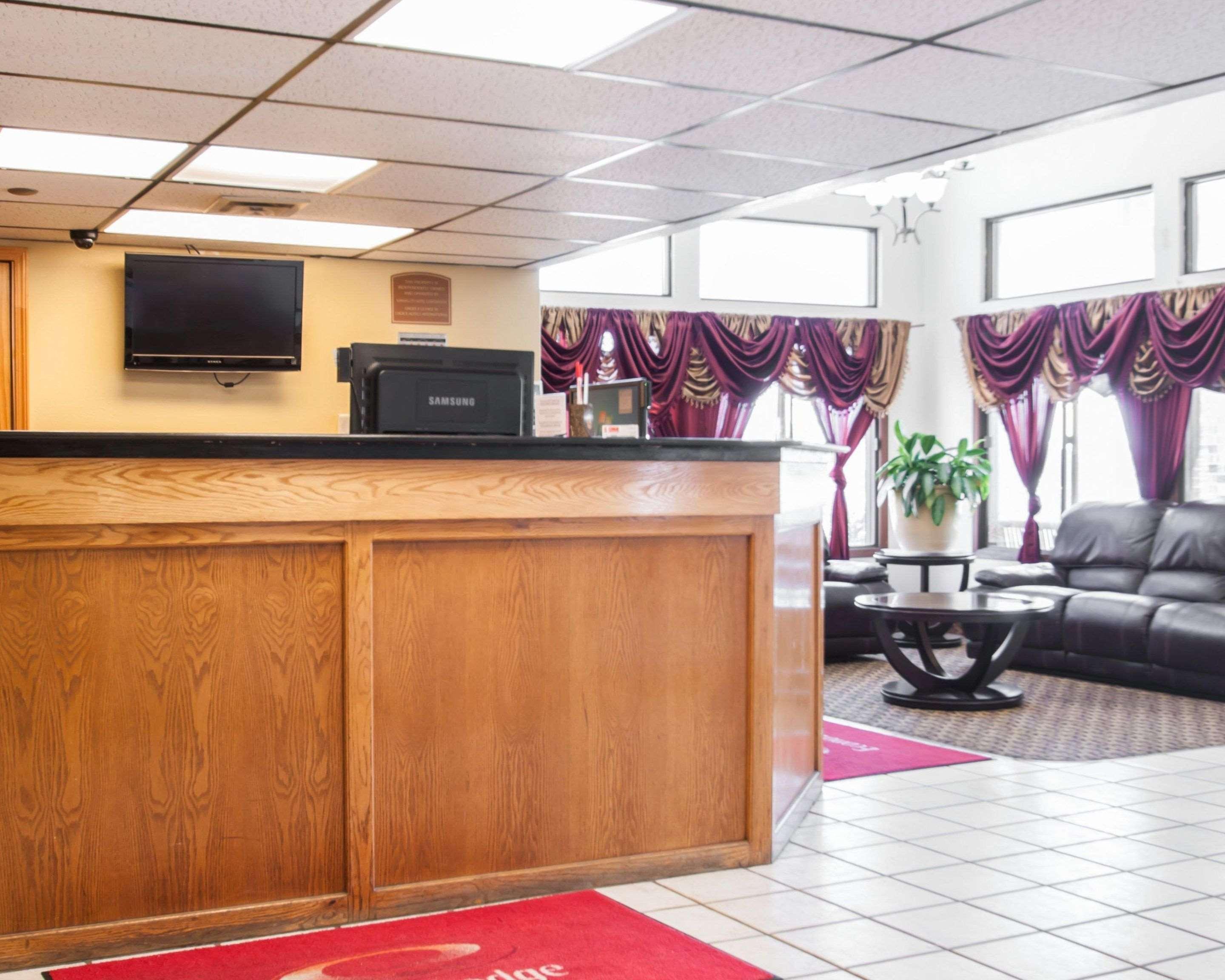 Econo Lodge Kansas City Downtown North מראה חיצוני תמונה