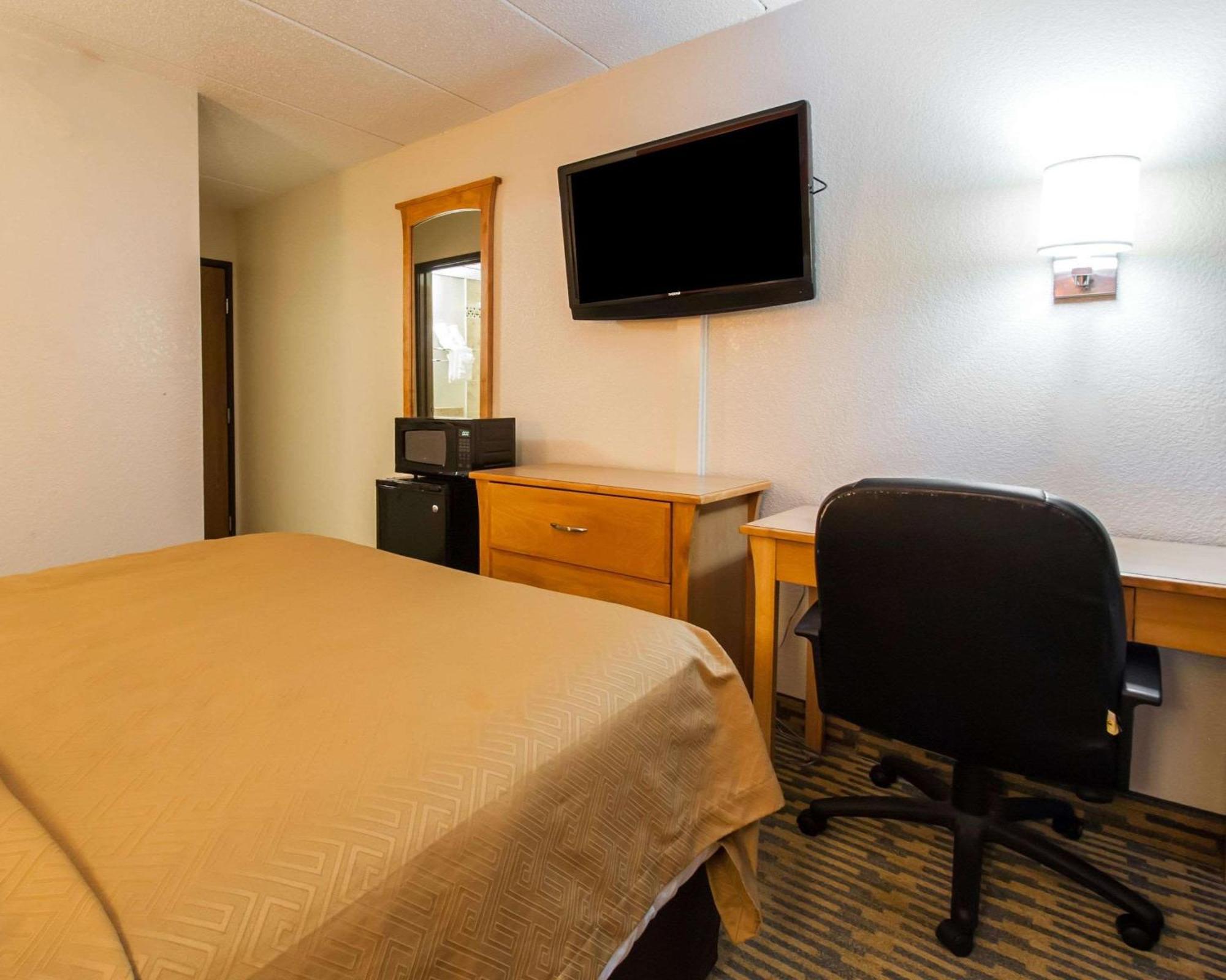 Econo Lodge Kansas City Downtown North מראה חיצוני תמונה